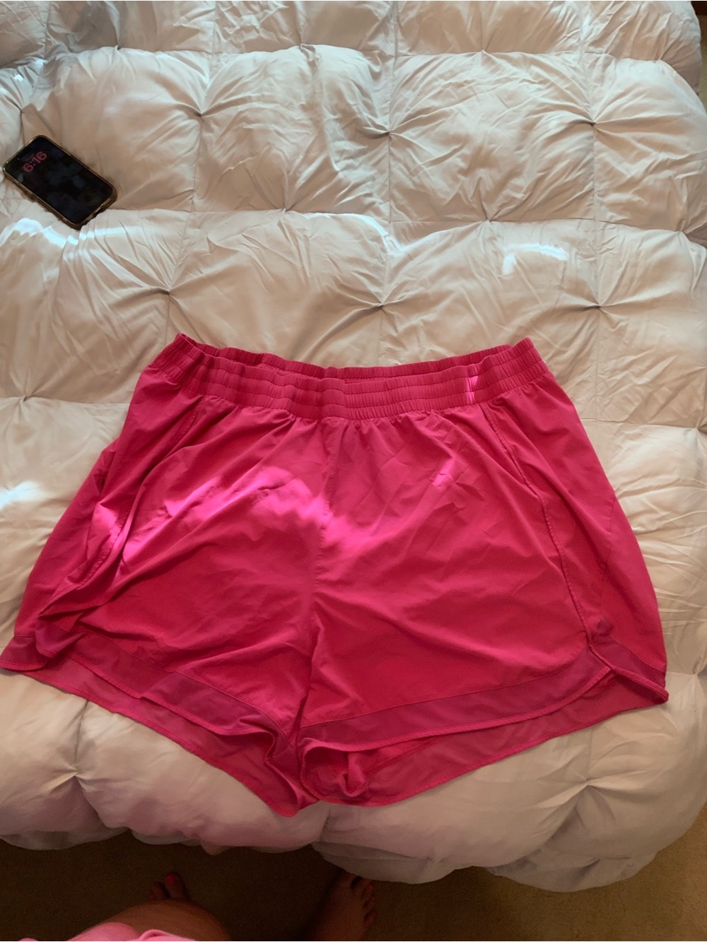 Athleta Mesh Racer Run 4” Shorts – Hot Pink – Women’s 3XL